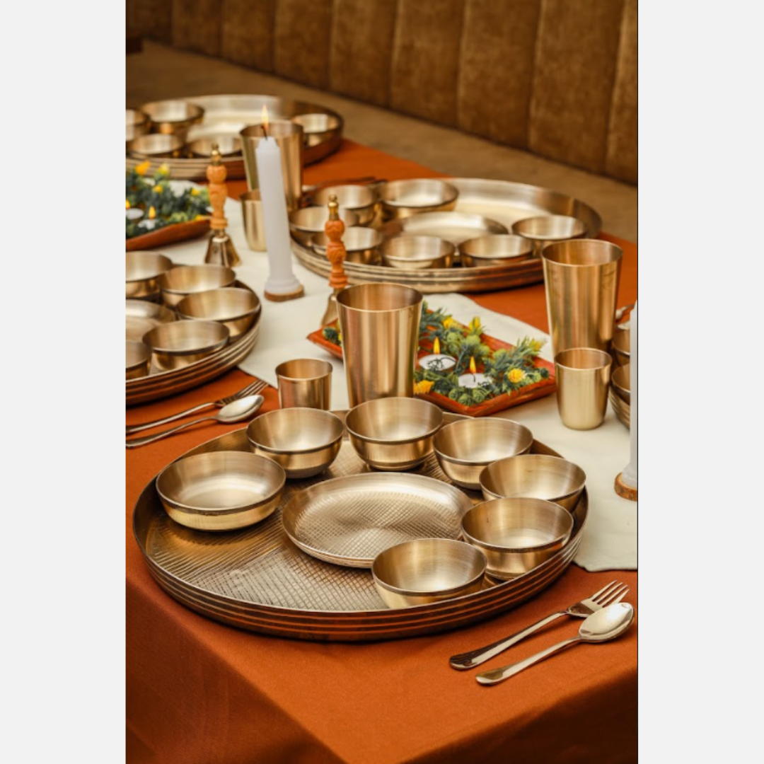 Manohar Kansa Rajwadi Dinner Set (16 Inch)