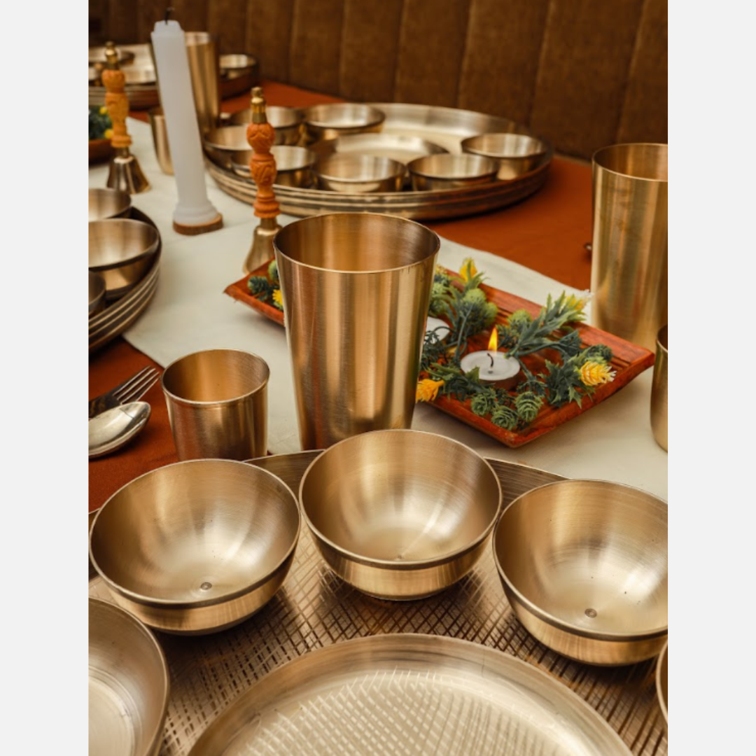 Manohar Kansa Rajwadi Dinner Set (16 Inch)